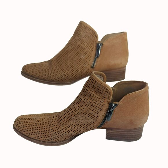 Vince Camuto Womens Camilla Perforated Leather Ankle Boots 9.5M/39.5 - Picture 2 of 8